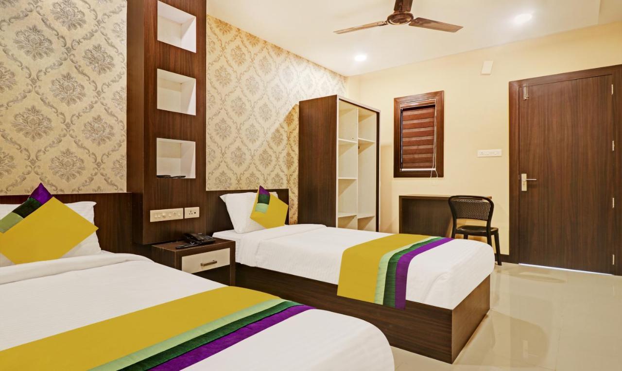 Itsy Hotels Sapphire Residency Manjeri Exterior photo