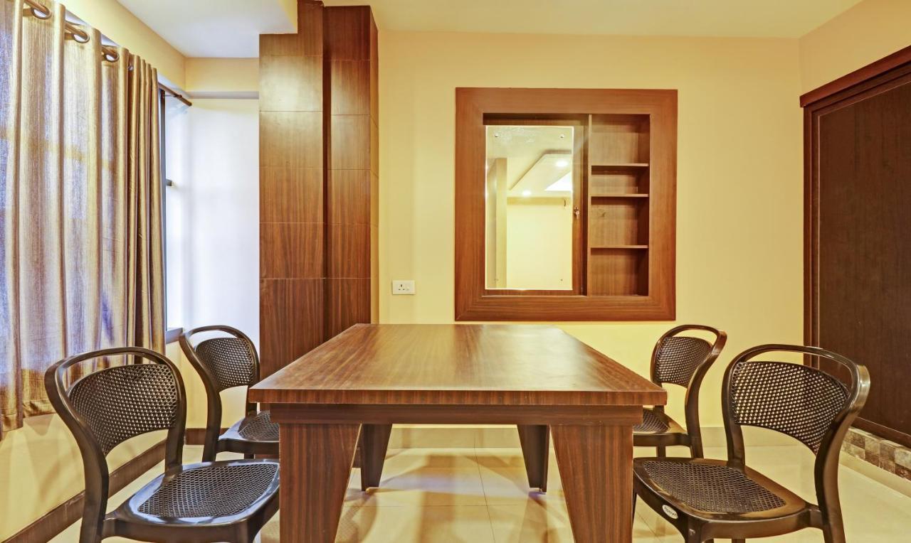 Itsy Hotels Sapphire Residency Manjeri Exterior photo